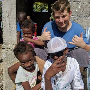 Meet your Posher, Kari